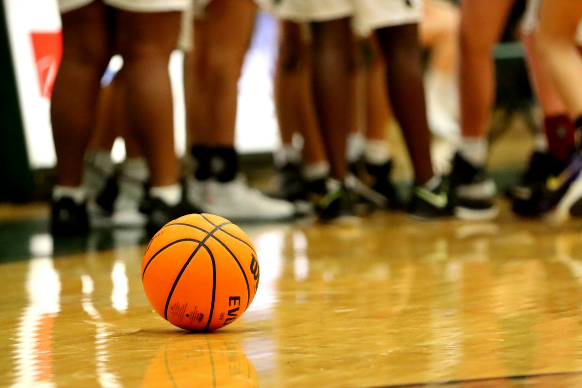 Amateurbasketbalteam uit Botswana in actie